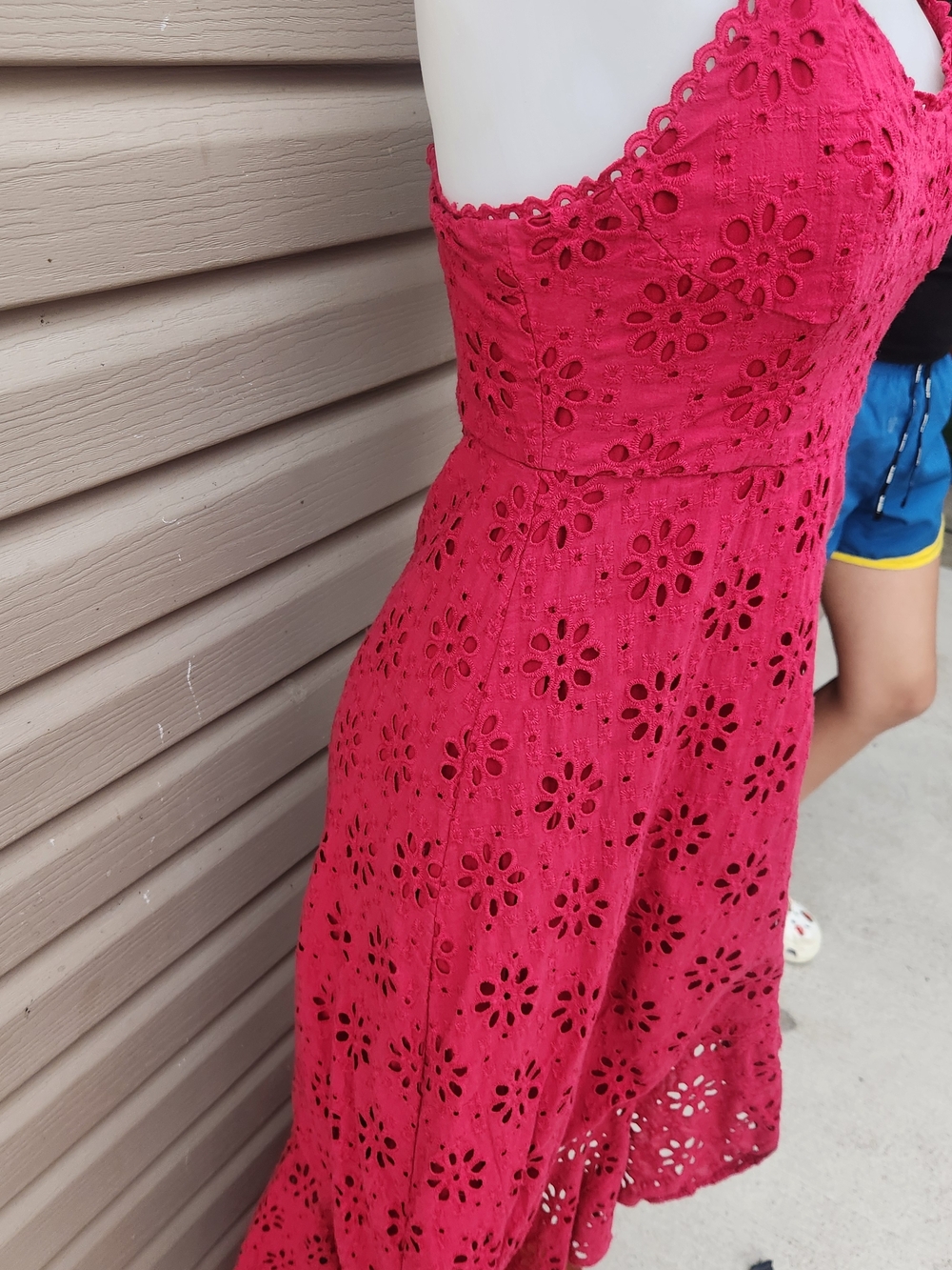 Lulu's Crimson Eyelet Asymmetrical Midi Dress Medium - Picture 11 of 15